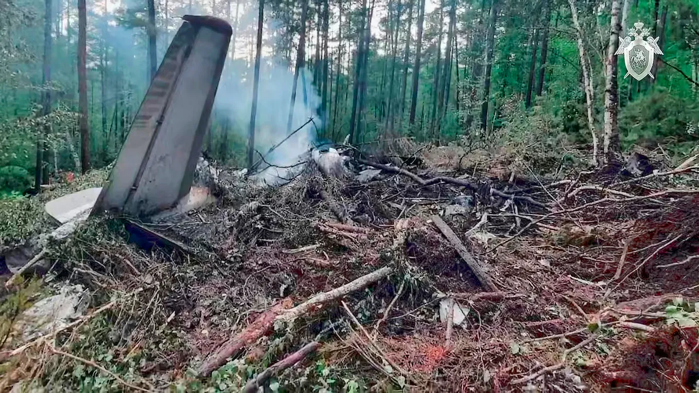 49 të vdekur nga rrëzimi i aeroplanit të pasagjerëve në Rusi