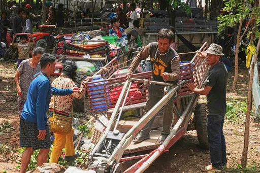 Thailand, Cambodia clash in heavy fighting for the second day as death toll mounts