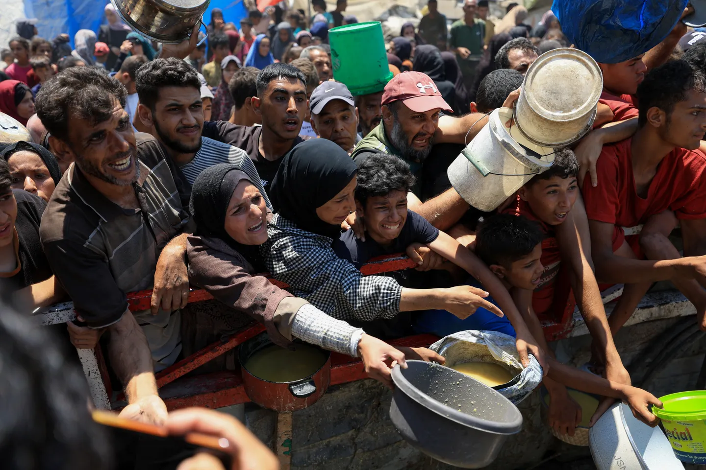 5 palestinezë të tjerë të vrarë ndërsa ushtria izraelite shënjestron civilët dhe nevojtarët në Gaza