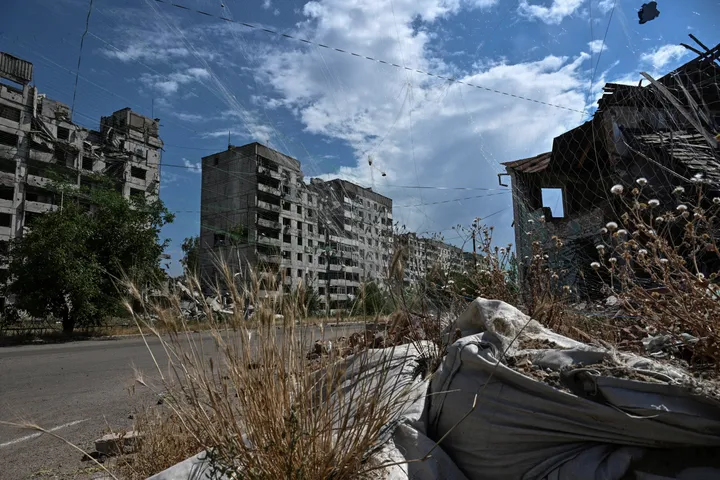Ukraine battles fierce Russian assaults, says Zelenskyy