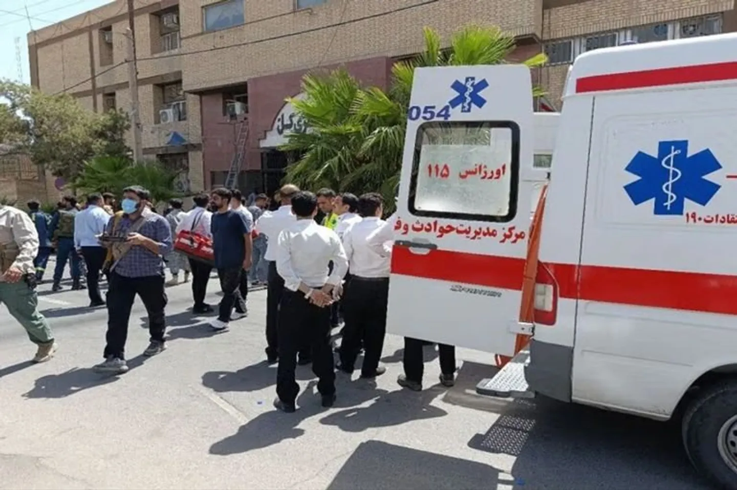 مقتل 5 أشخاص في هجوم مسلح على محكمة بجنوب شرق إيران