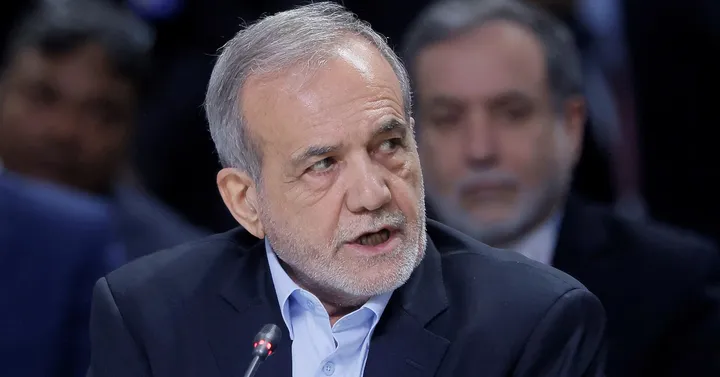 Президент Ирана призвал не искать виноватых за рубежом