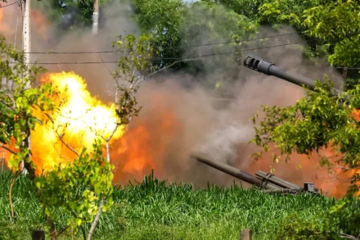 Thai-Cambodian border clashes rage for third day, death toll climbs to 33