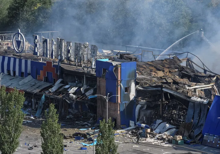 Deadly Russian attacks hit Ukraine's Dnipro