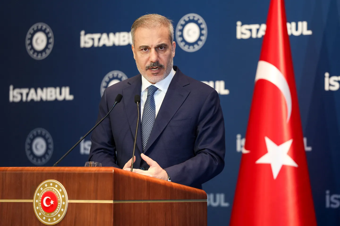 Fidan: Stabiliteti në Ballkan është me rëndësi të madhe për paqen dhe sigurinë e rajoneve fqinje