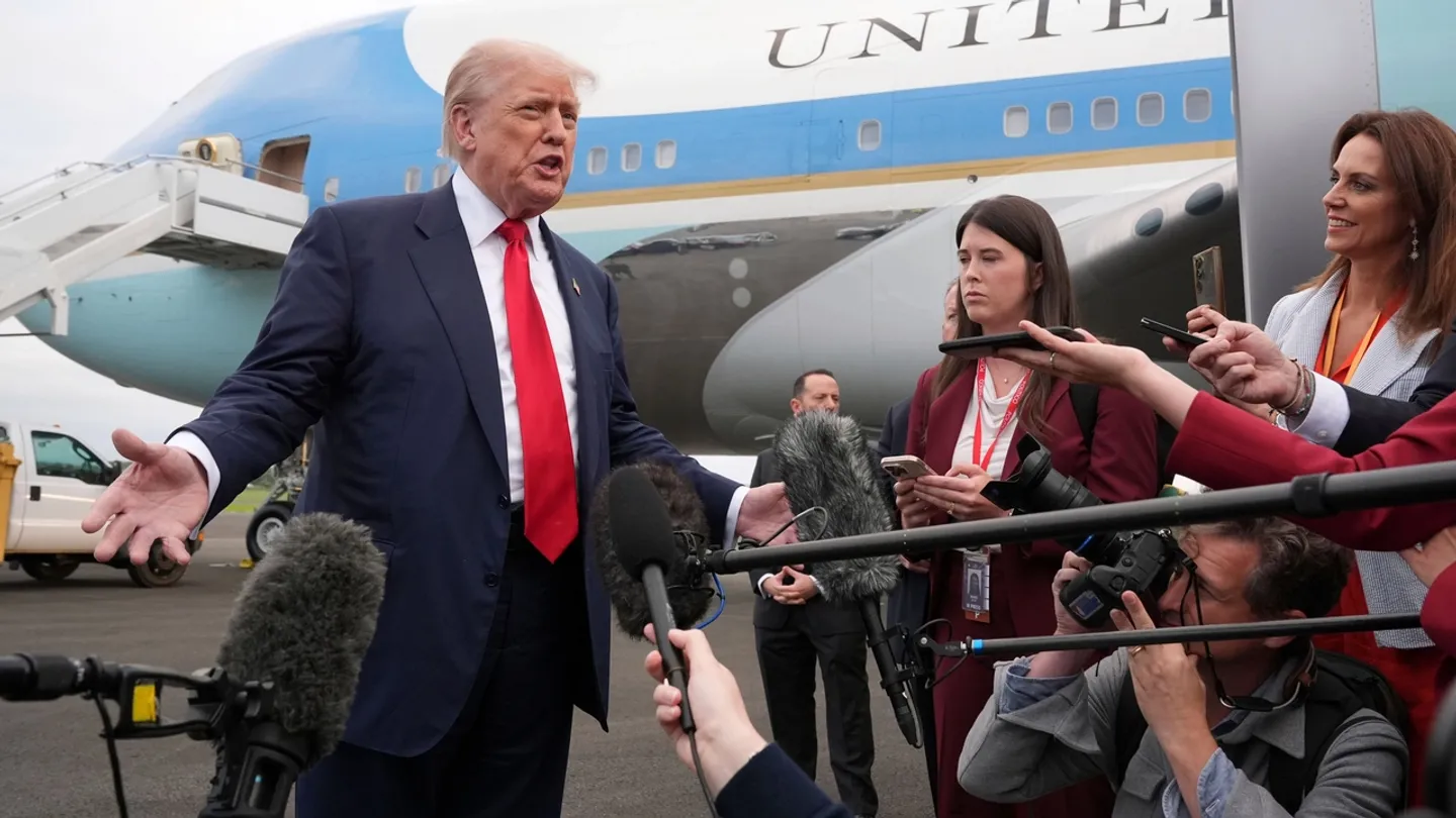 Trump diz que reconhecimento da Palestina por Macron é "bom", enquanto Starmer é pressionado a agir