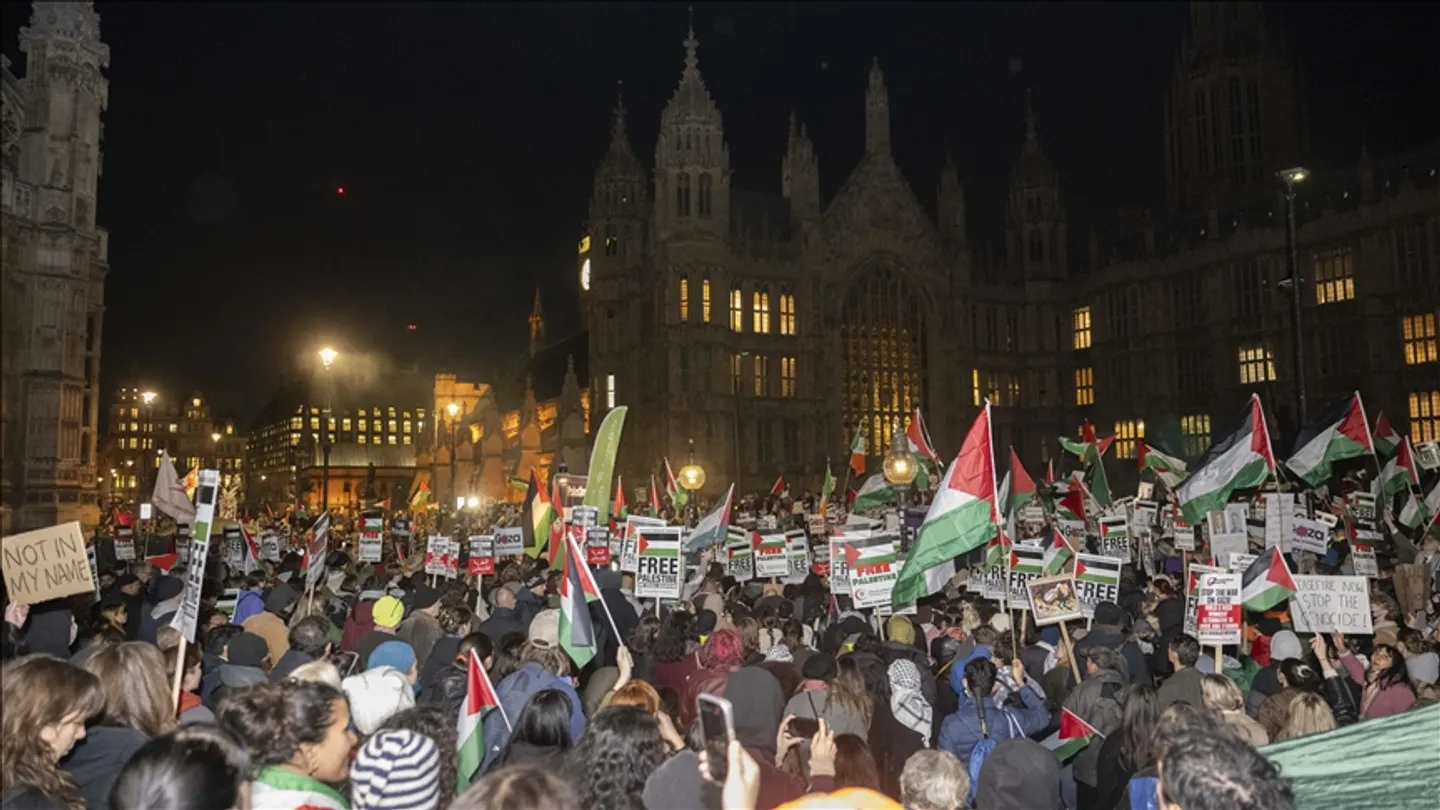 بريطانيا.. حزب يهدد بطرح قانون للاعتراف بفلسطين وفرض التصويت في البرلمان إذا رفض ستارمر التحرك