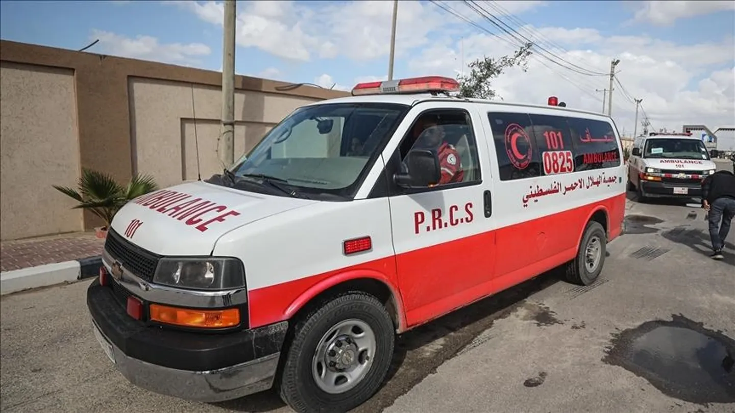 رغم استشهاد والدته.. أطباء فلسطينيون ينقذون حياة جنين في غزة