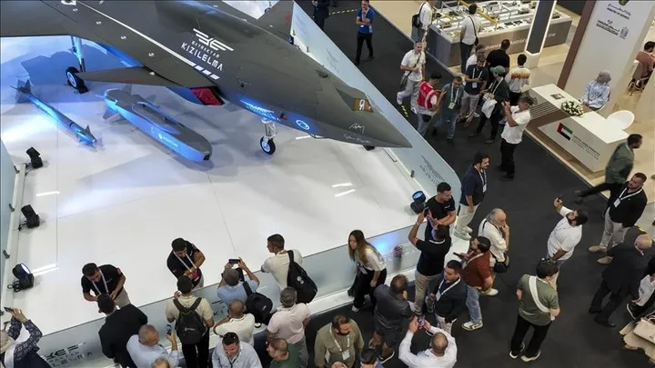 Minister Francken over Belgische defensiebeurs: "Investeren in veiligheid, niet in oorlog"