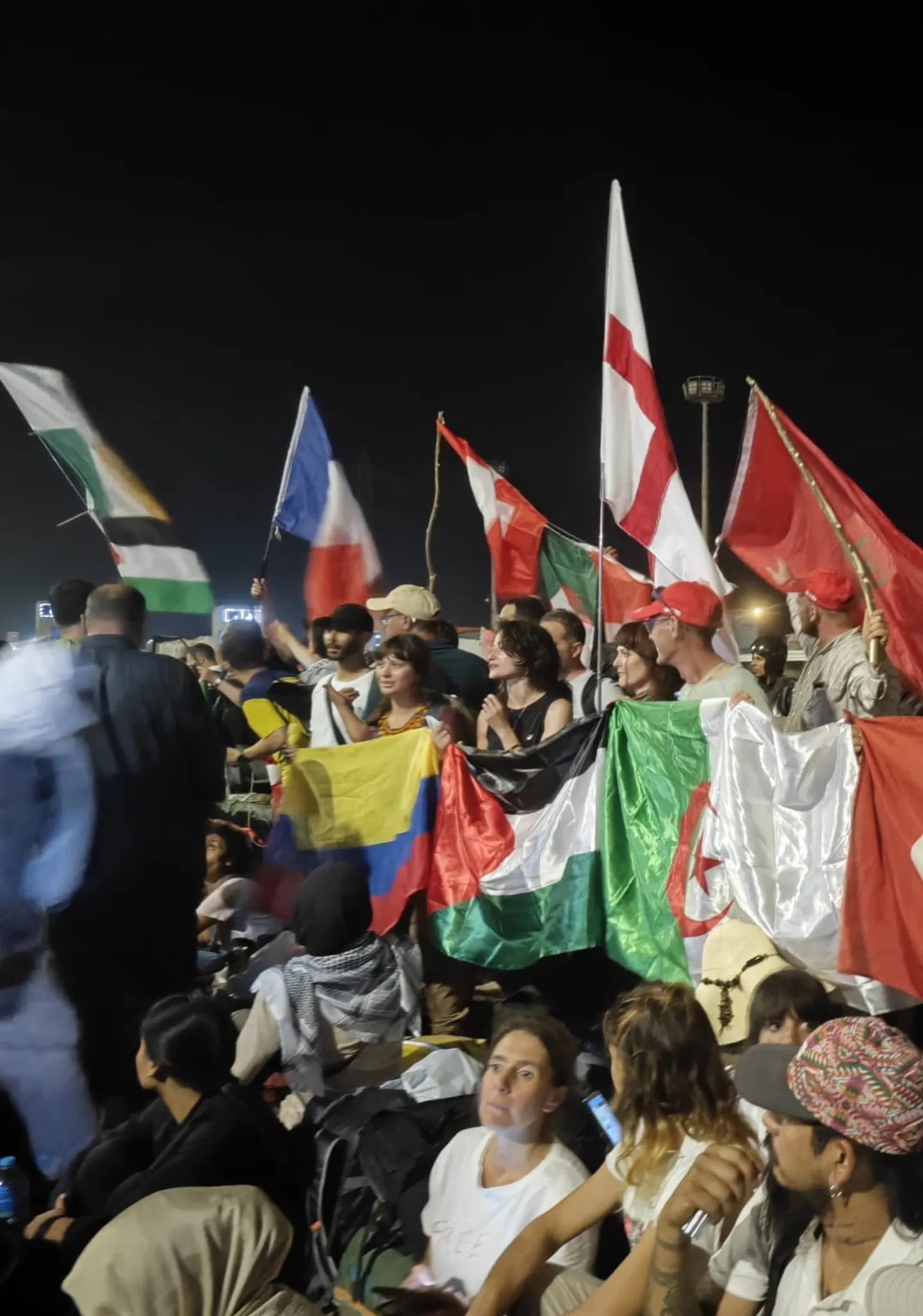 Esta colombiana, casada con un palestino, se juega la vida por visibilizar el genocidio en Gaza
