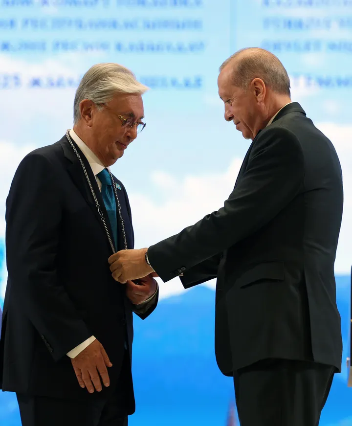 Kazakhstan seeks to deepen IT and AI cooperation with Türkiye, Tokayev says