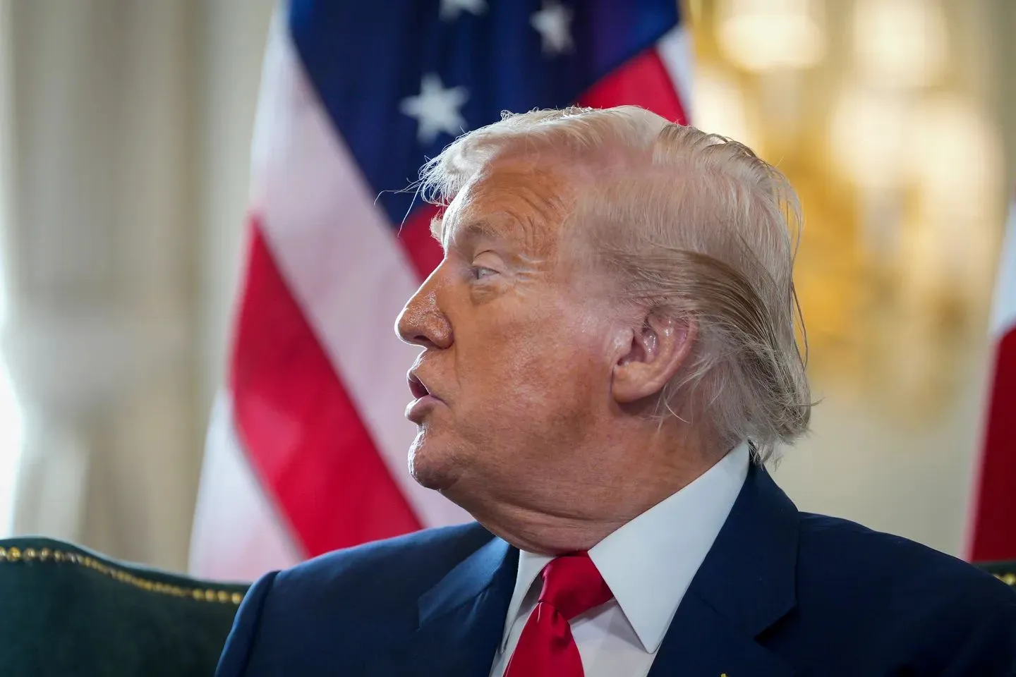 Memorandumi i Trumpit: Punonjësit e qeverisë mund t’i bindin kolegët të konvertohen në fe