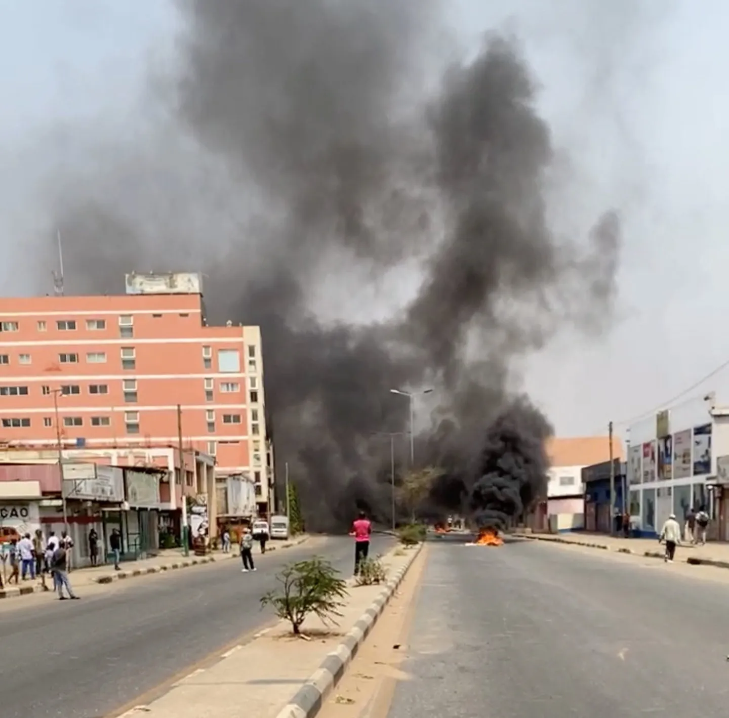 Four killed, hundreds arrested in Angola fuel price protests