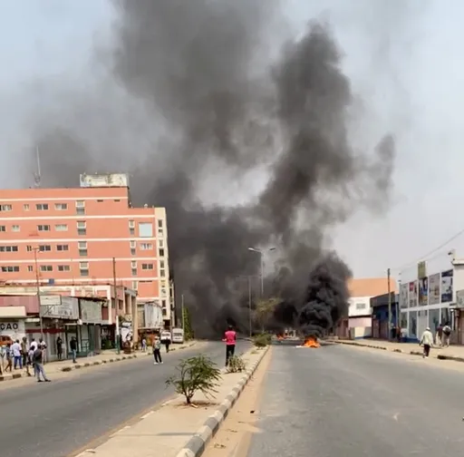 Why are thousands protesting in Angola?