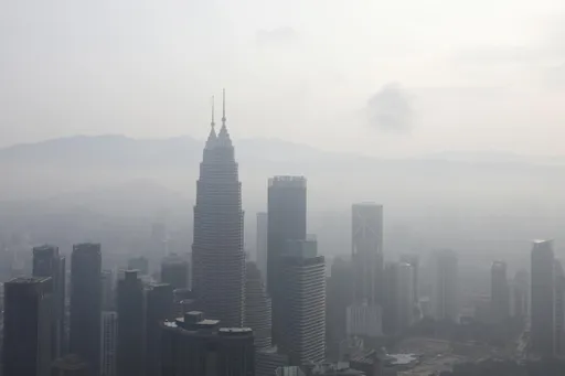 Malaysia, Indonesia, Singapura berdepan risiko jerebu tahap sederhana - laporan