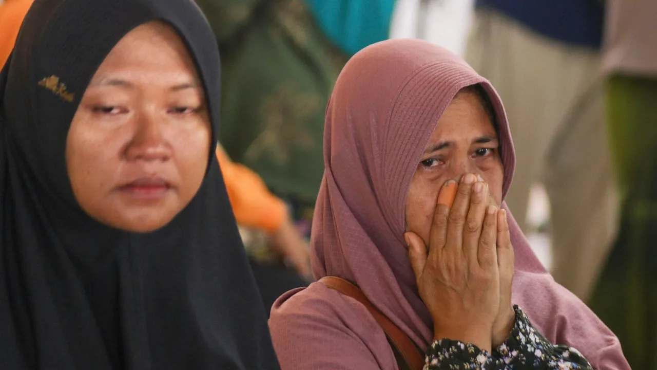 Pelo menos 4 mortos e dezenas de desaparecidos após naufrágio de um ferry perto de Bali