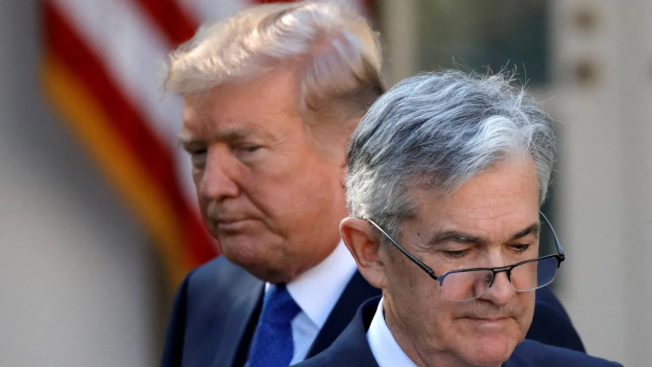 Trump quer que o presidente do banco central dos EUA se demita imediatamente