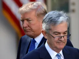 Trump quer que o presidente do banco central dos EUA se demita imediatamente