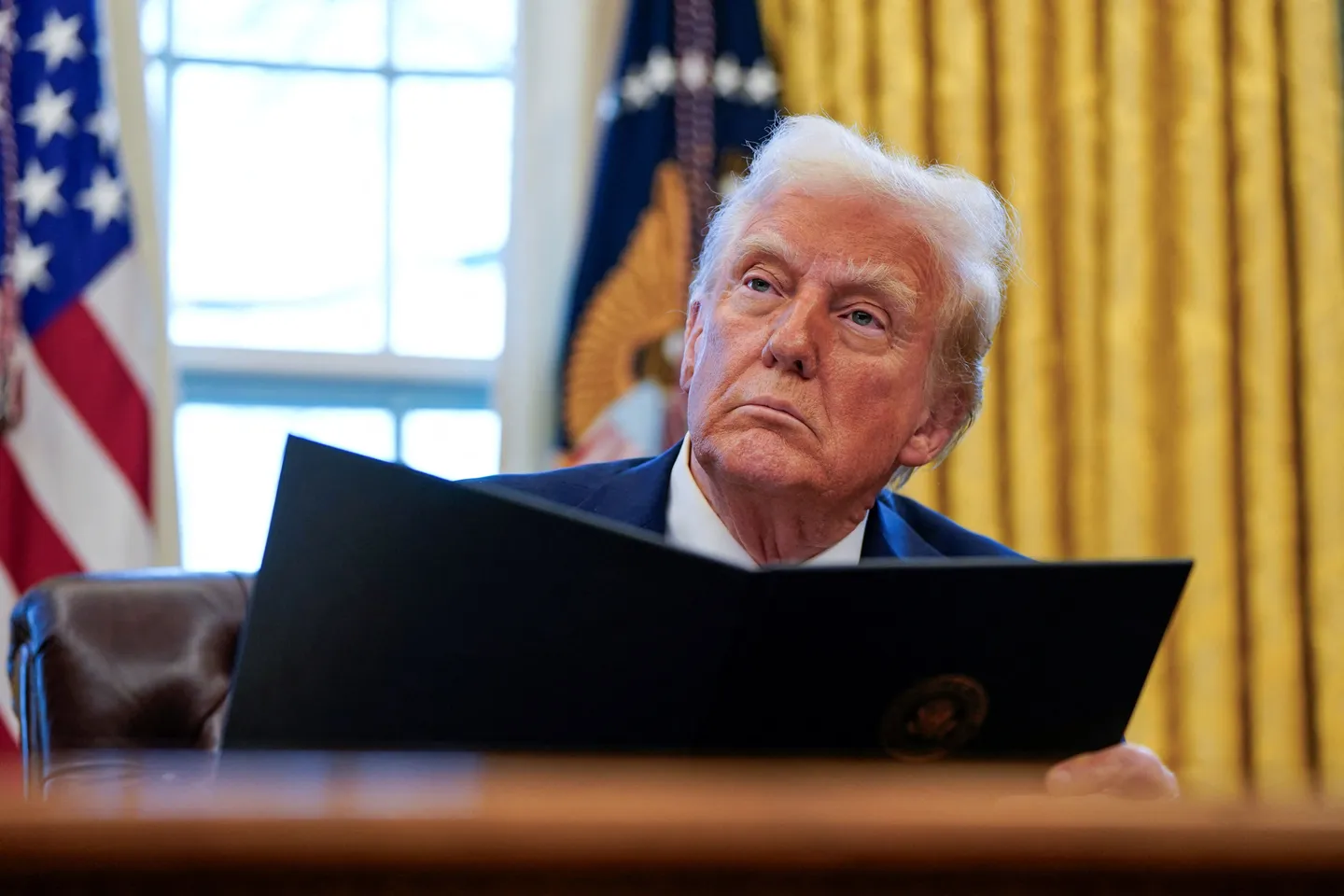 Трамп снова угрожает БРИКС