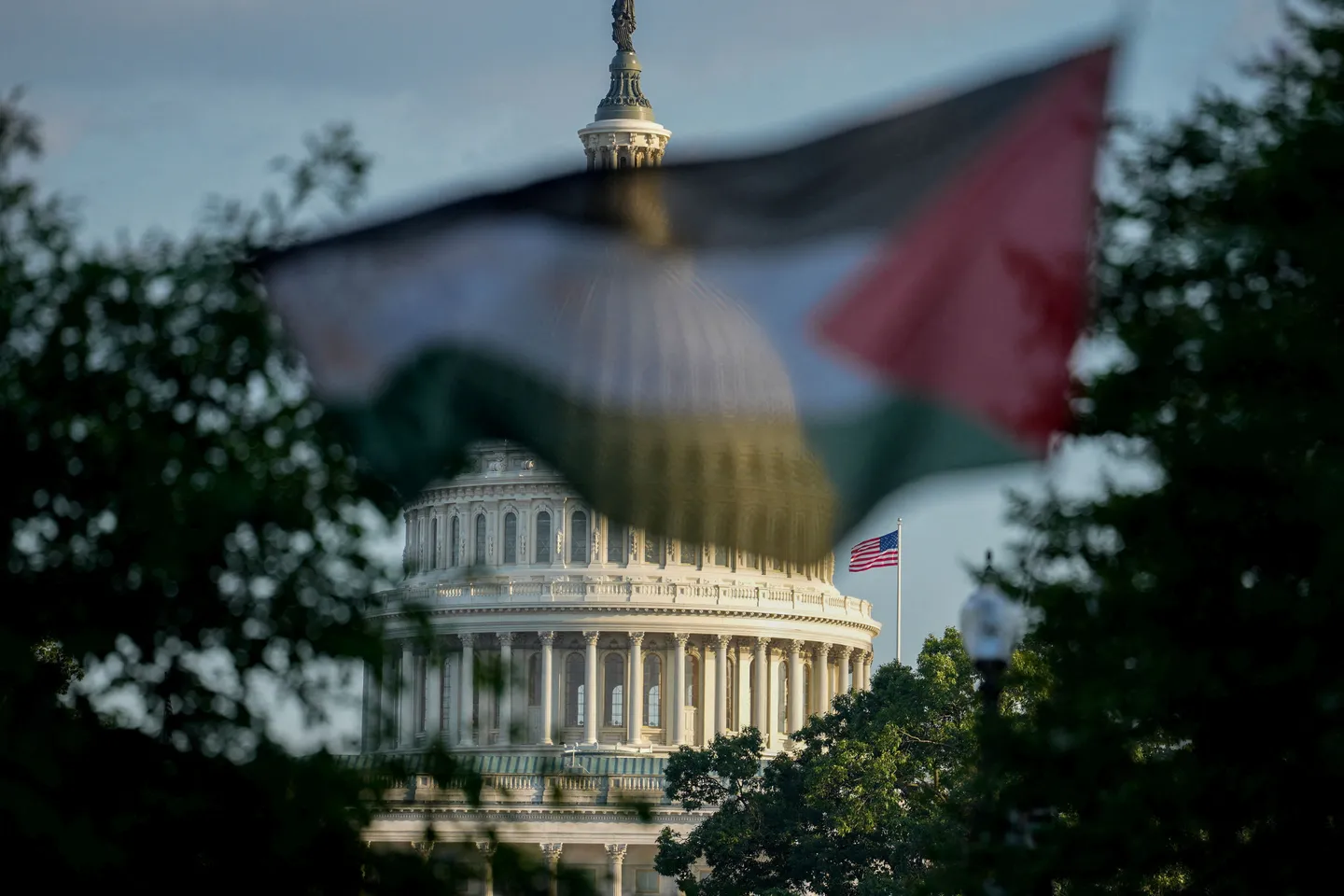مجلس الشيوخ الأمريكي يعرقل محاولتين لحظر مبيعات الأسلحة لإسرائيل رغم تنامي الدعم بين الديمقراطيين