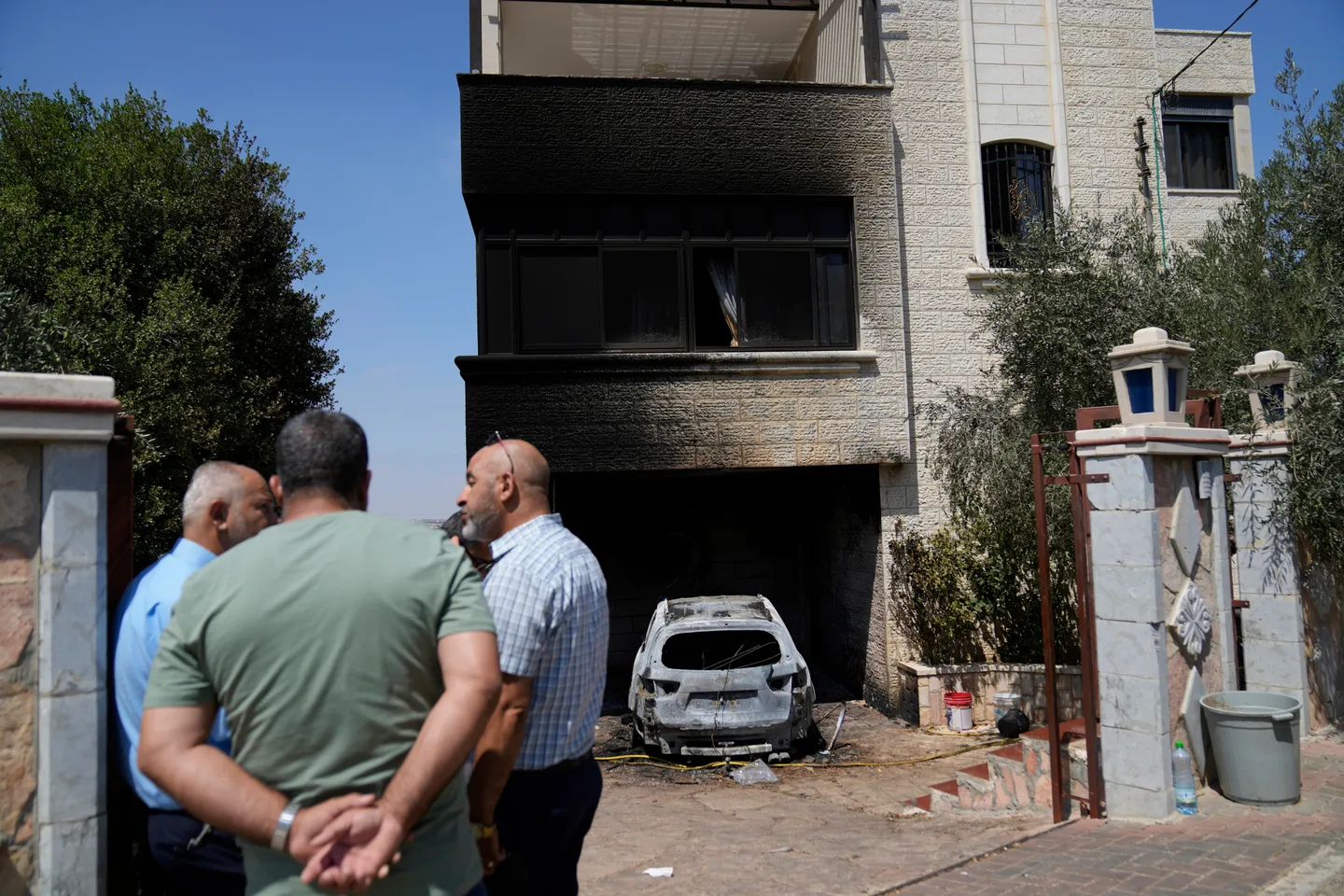 מתנחלים פועלים להטלת מצור על כפרים פלסטיניים באזור B: "החוק נעלם מהשטח"