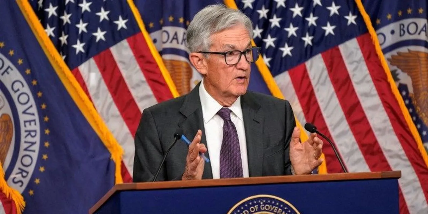 Fed mantém as taxas de juro estáveis apesar das críticas de Trump