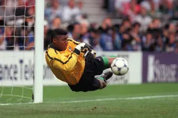 Les Nigérians pleurent la mort du légendaire gardien de but Peter Rufai