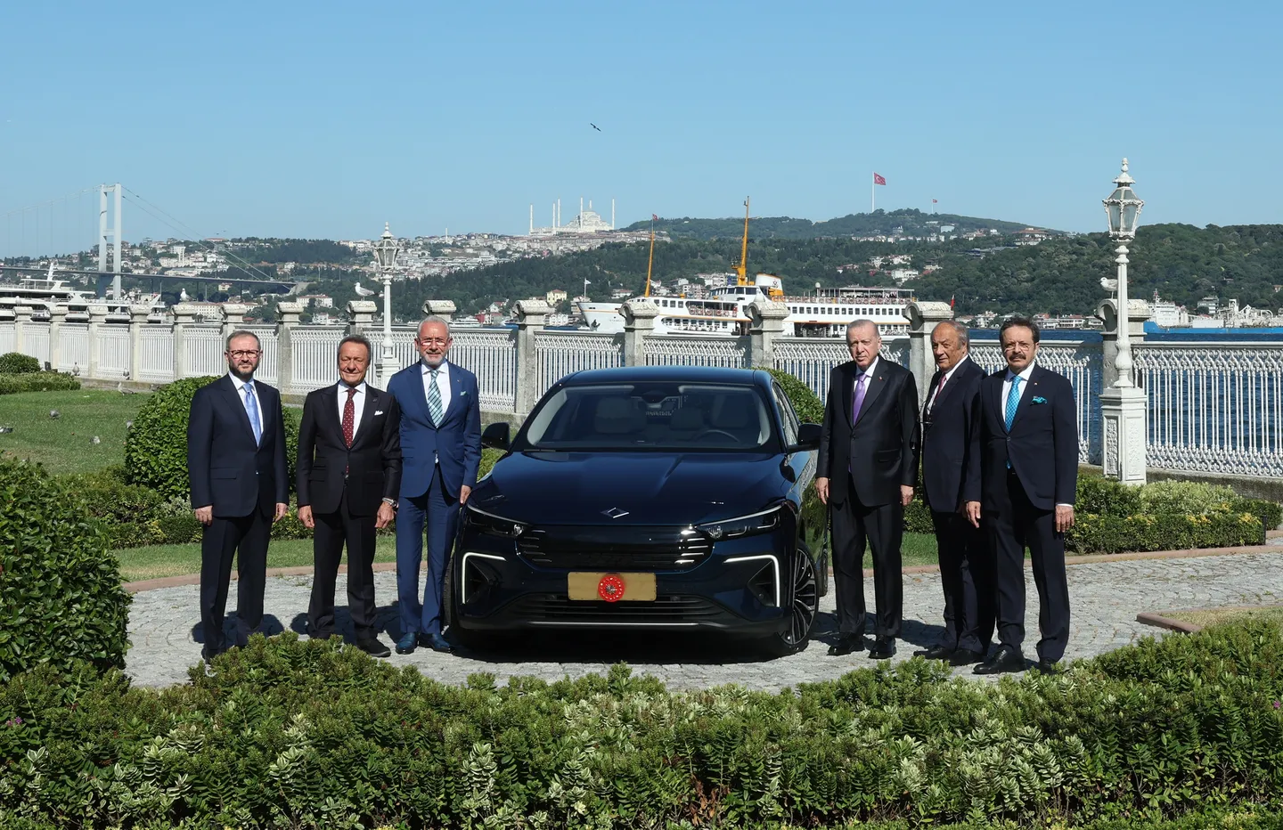 President Erdogan test-drives Togg’s new T10F model in Istanbul