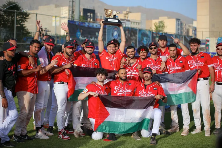La odisea del exfutbolista que vendió joyas familiares y fundó la selección palestina de béisbol