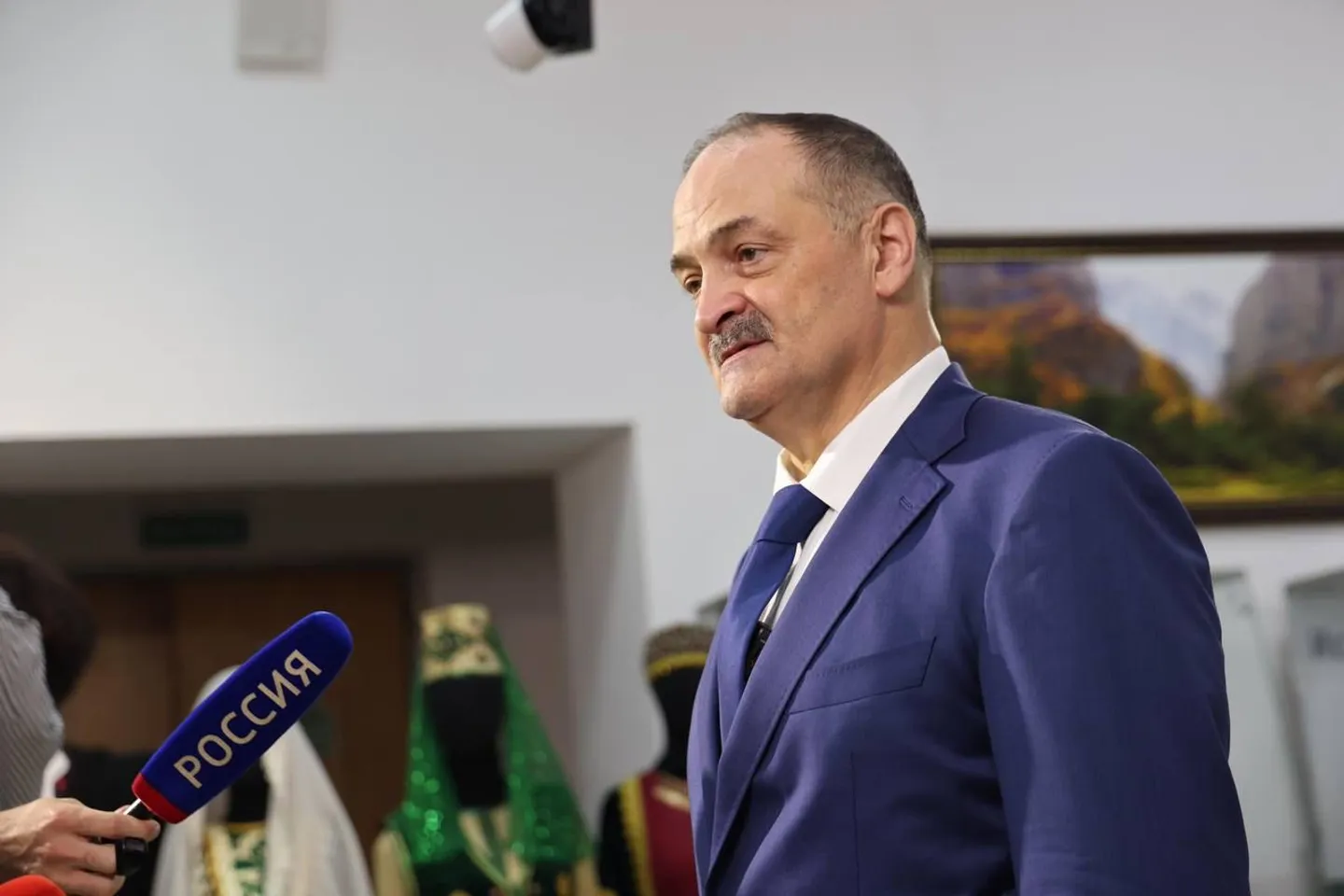 Глава Дагестана призвал дружить с Азербайджаном
