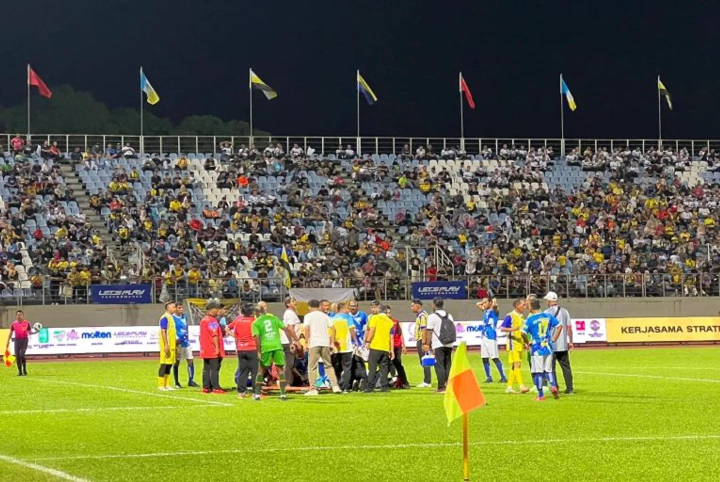 Gola ya rasu ana tsaka da ƙwallon ƙafa a Malaysia
