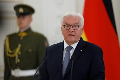 Steinmeier für Rückkehr zu Wehrpflicht