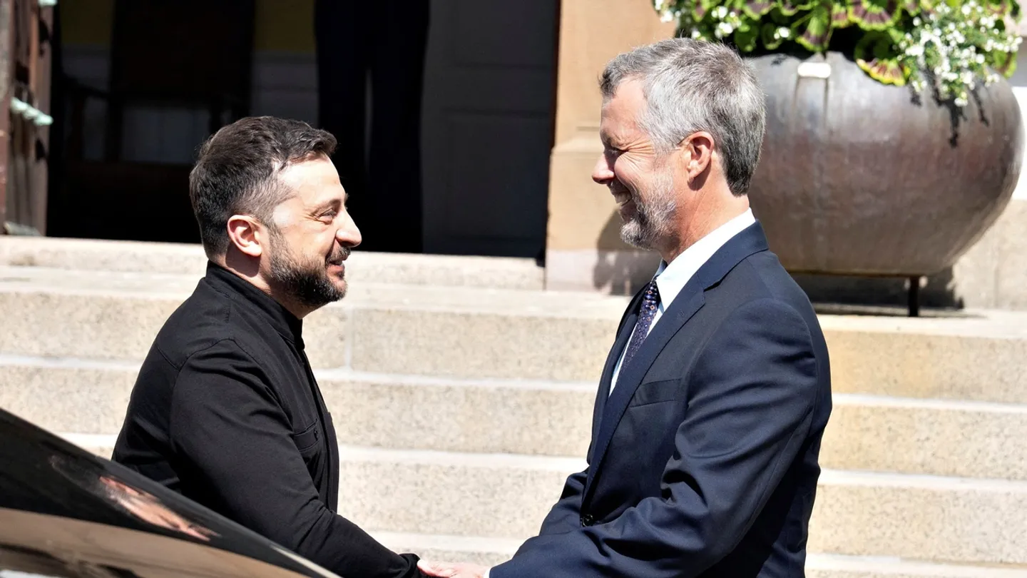 V.Zelenski: “Ukrayna ABŞ və Danimarka ilə silah istehsalına dair müqavilə imzalayıb''