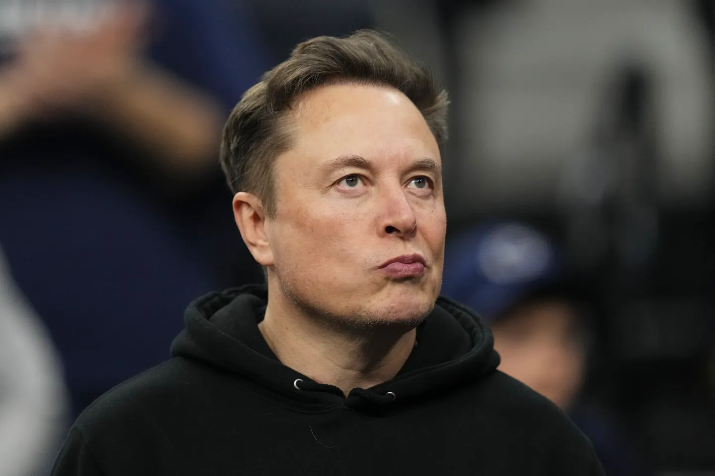 Tesla-Aktie fällt nach Musks Partei-Ankündigung
