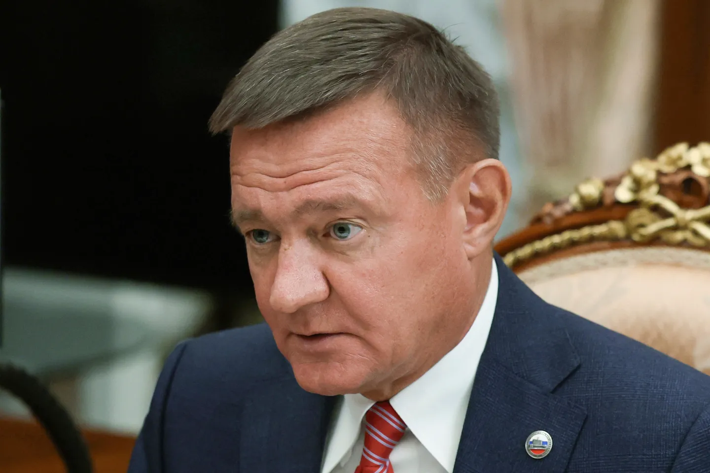 Russian minister kills himself hours after Putin ousts him