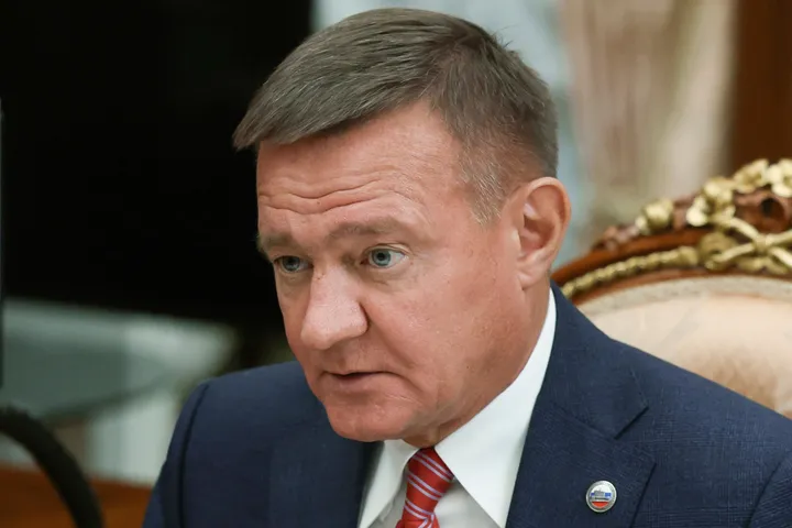 Russian minister kills himself hours after Putin ousts him