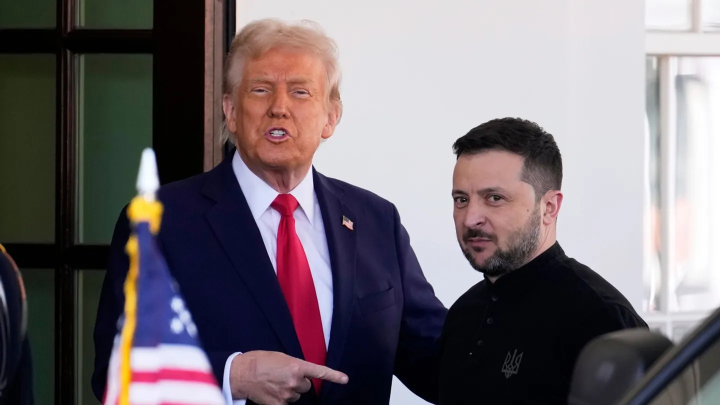 Tramp - Zelenskiy oçraşuınnan soñ Kiev AQŞtağı ilçesen almaştırırğa mömkin