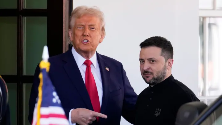 Tramp - Zelenskiy oçraşuınnan soñ Kiev AQŞtağı ilçesen almaştırırğa mömkin