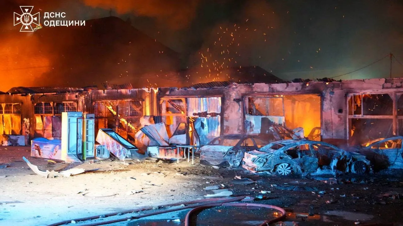 Ataques russos durante a noite causam quatro mortos e dezenas de feridos na Ucrânia