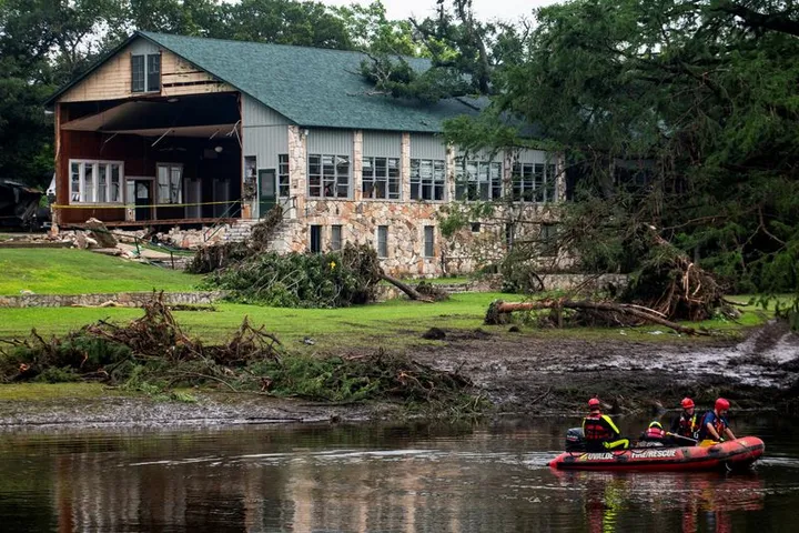 Hopes fade but search persists for Texas flood survivors