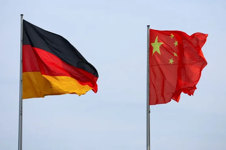 Germaniýa: Hytaý Gyzyl deňiziň çäklerinde uçan uçarymyzy lazer bilen nyşana aldy