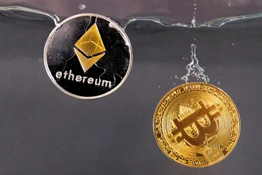 Вредноста на Биткоинот достигна рекордни 118.000 долари