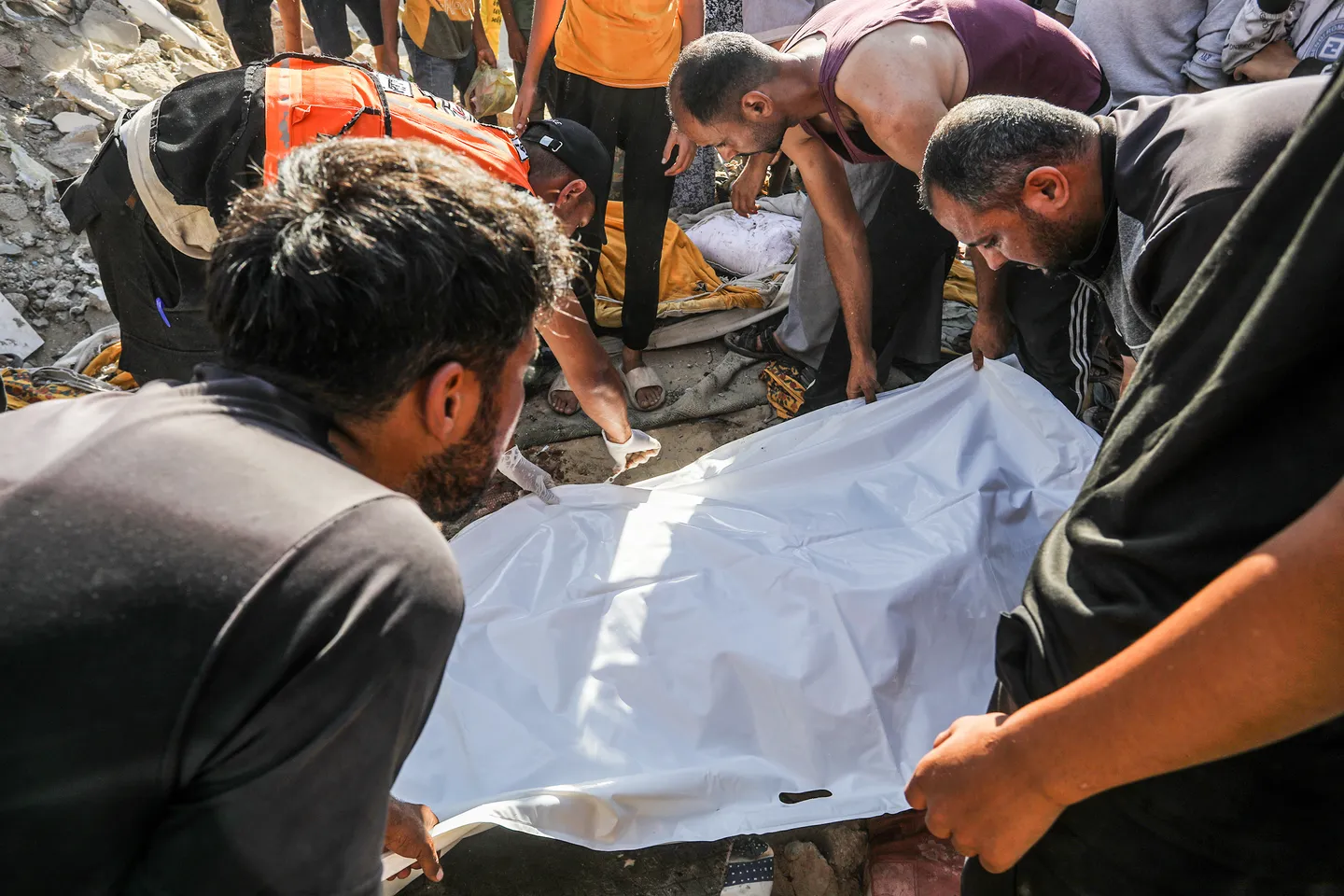 U izraelskim napadima na Gazu ubijeno 17 Palestinaca