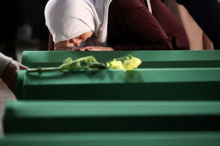 Srebrenica dan politik global penafian genosid