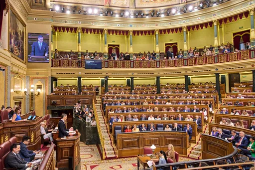 Parlamenti i Spanjës miraton zyrtarisht embargon e armëve ndaj Izraelit