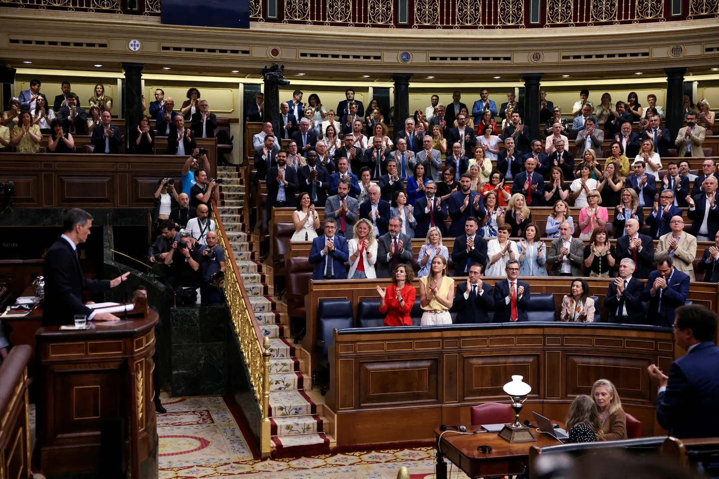 Congreso de España convalida decreto para embargo de armas a Israel