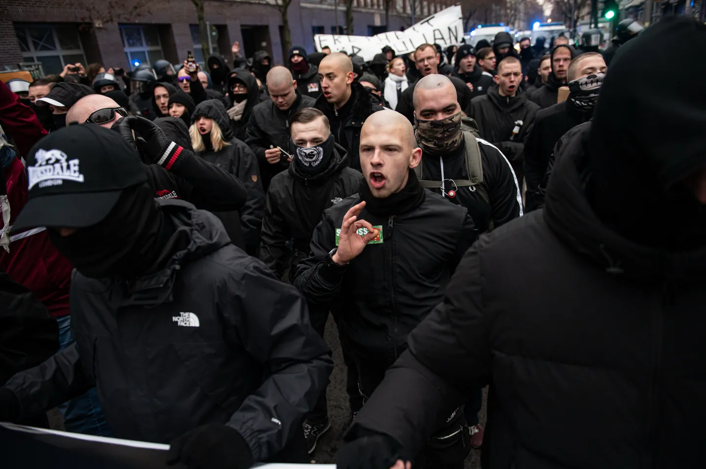 Bericht: 2500 Extremisten in Deutschland besitzen legal Schusswaffen
