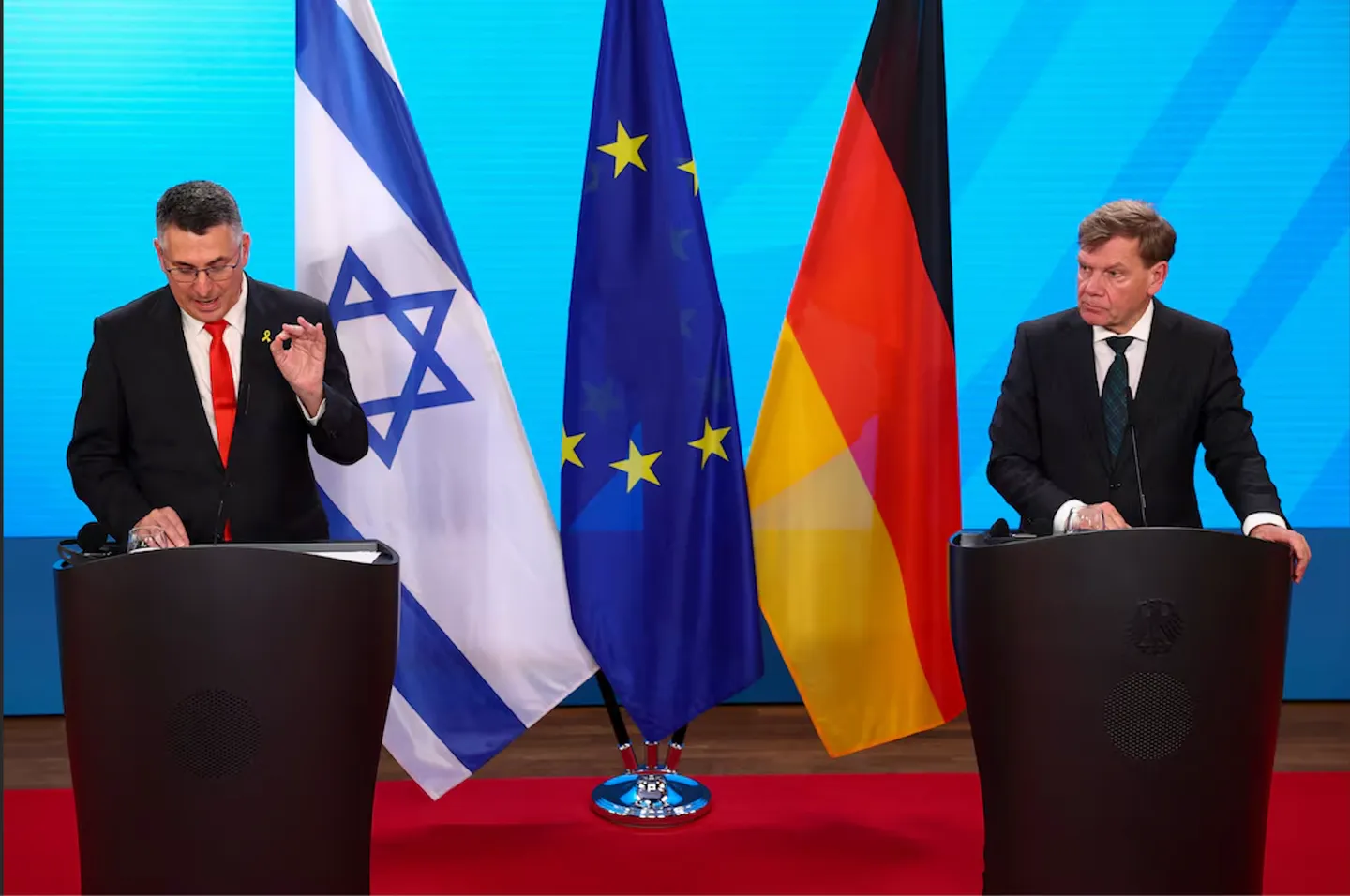 Германия предупредила Израиль об изоляции