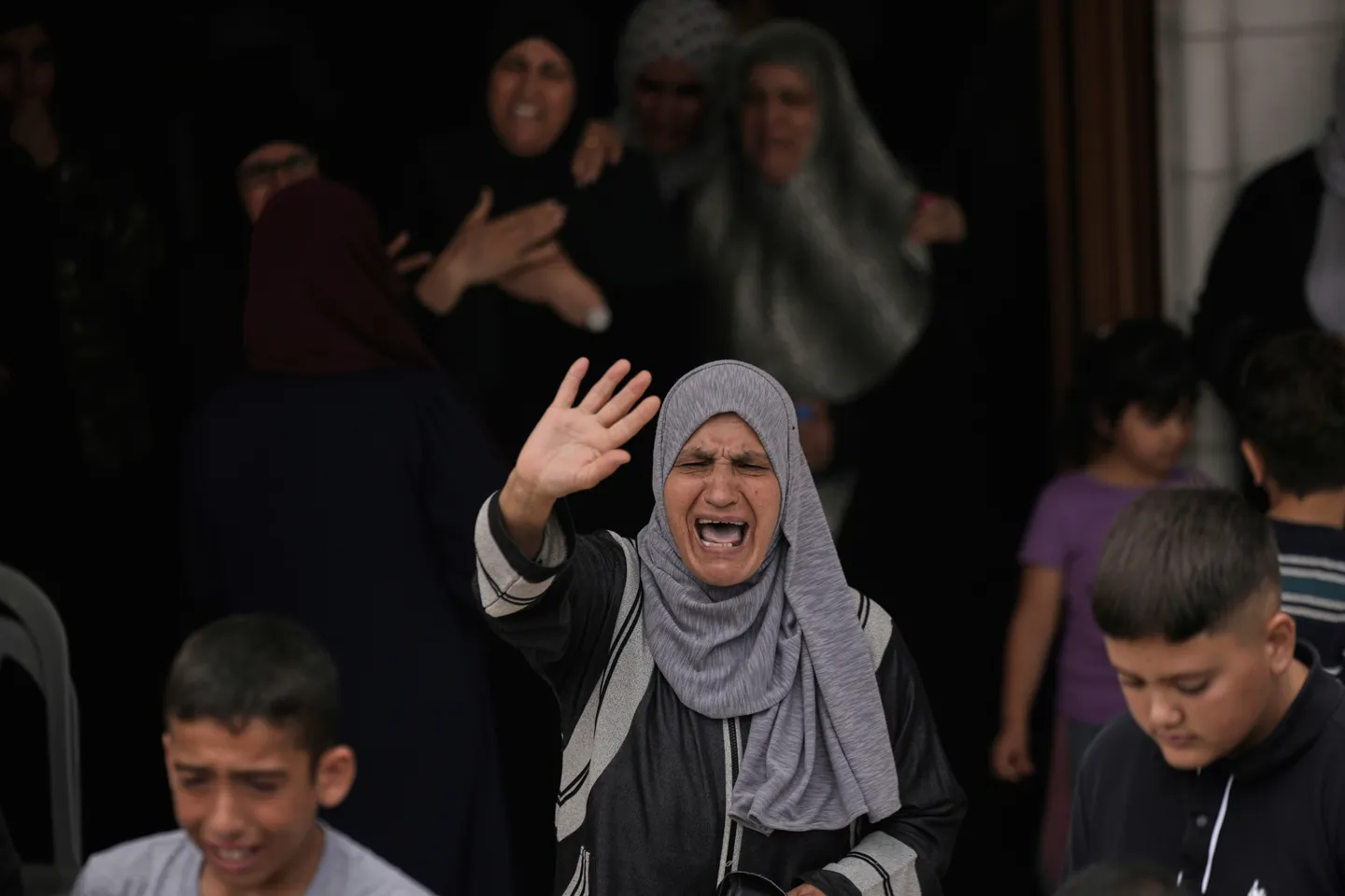 الفلسطينيون يحيون اليوم الوطني والعالمي نصرة لغزة والأسرى.. وحماس تدعو لتصعيد الحراك