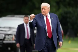 Trump pas komenteve të Medvedevit: Dy nëndetëse bërthamore amerikane mbërritën “atje ku duhet”